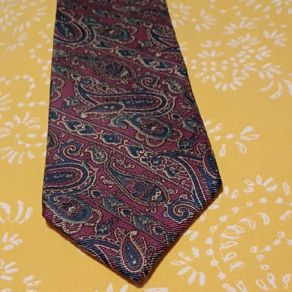 Vintage Don Loper Of Beverly Hills Necktie